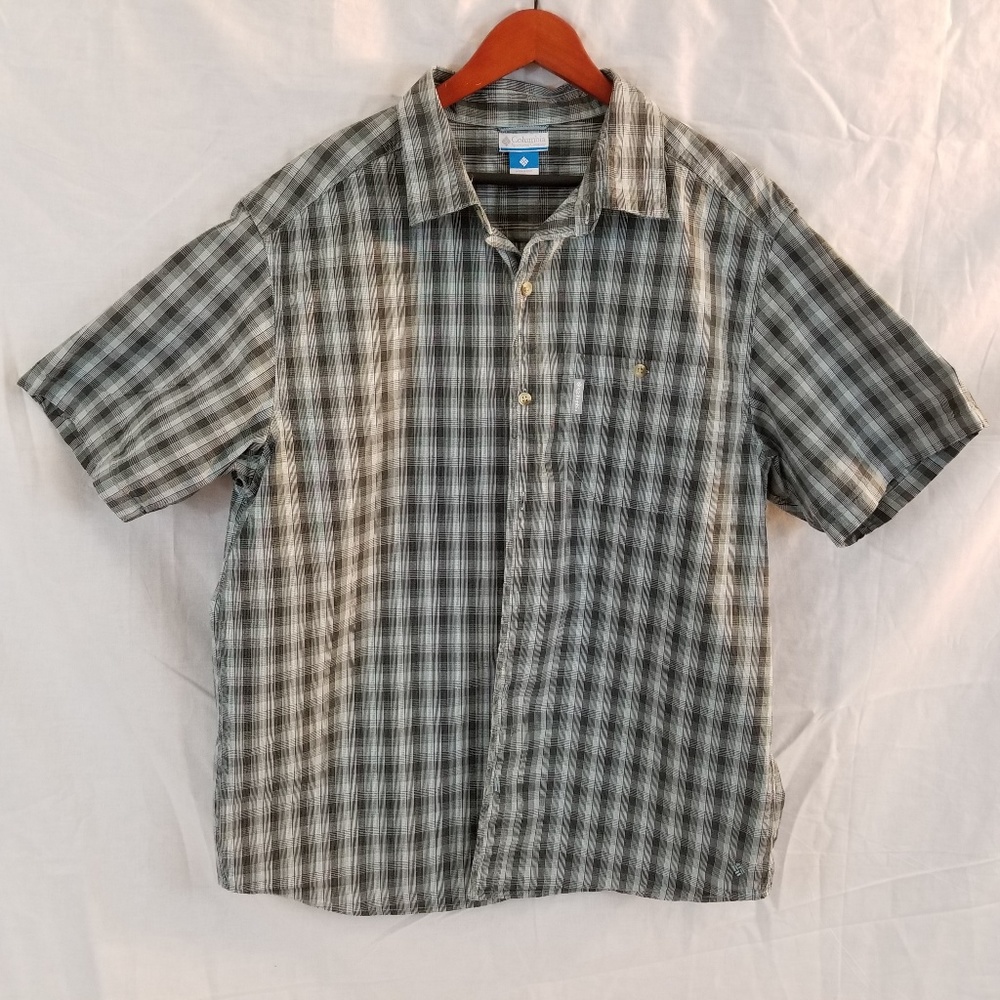 Columbia Sportswear Short Sleeve Button Down